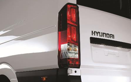 Cụm đèn hậu thiết kế hiện đại